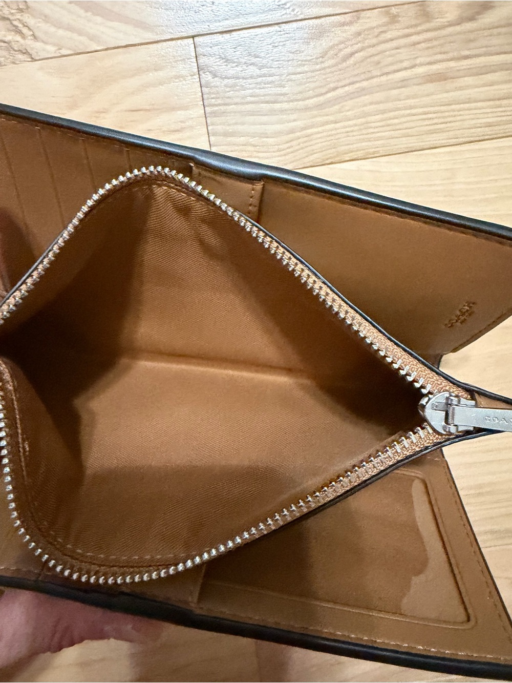 COACH Navy Leather Tote with Matching Wallet - Picture 8 of 9